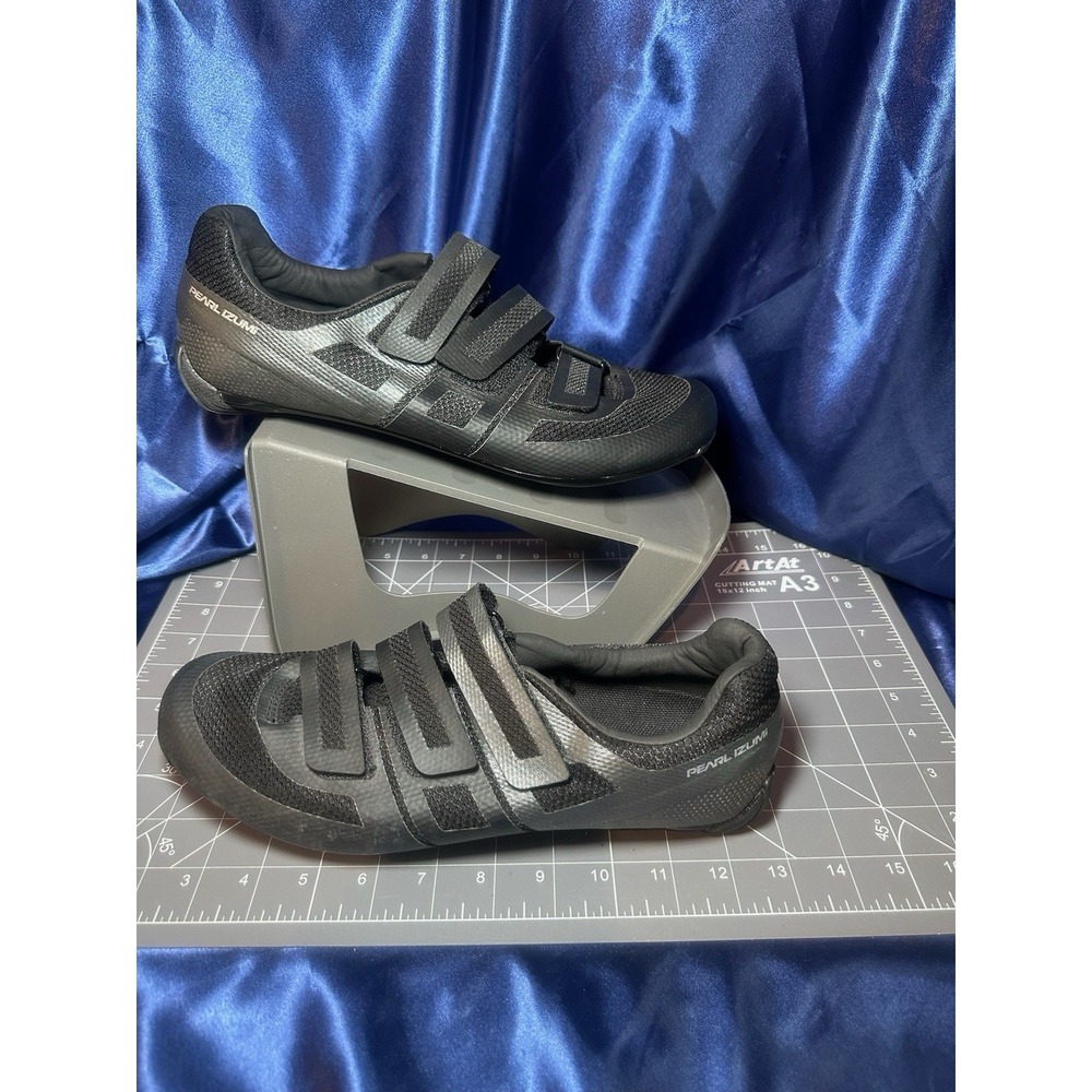 Pearl Izumi W Quest Studio Cycling Shoes EUR 42 Womens Approx Sz 11 - 11.5 Black